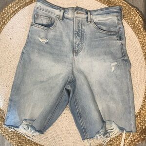 Express shorts “‘90s Bermuda” super high rise